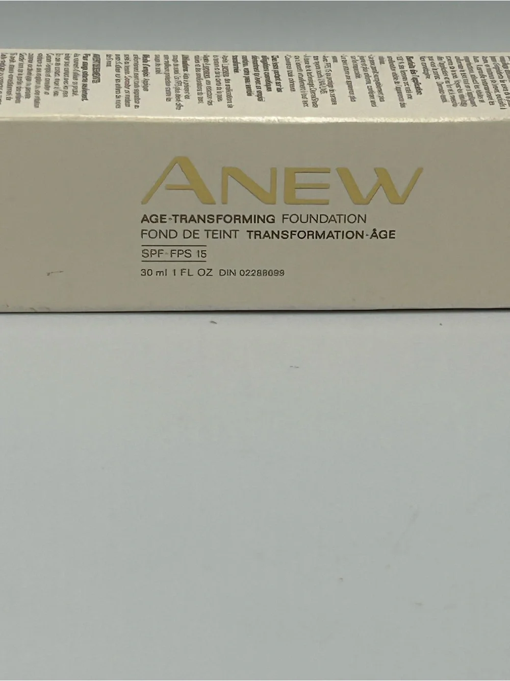 Avon Anew Age-Transforming Foundation - Cream/Gold Accents